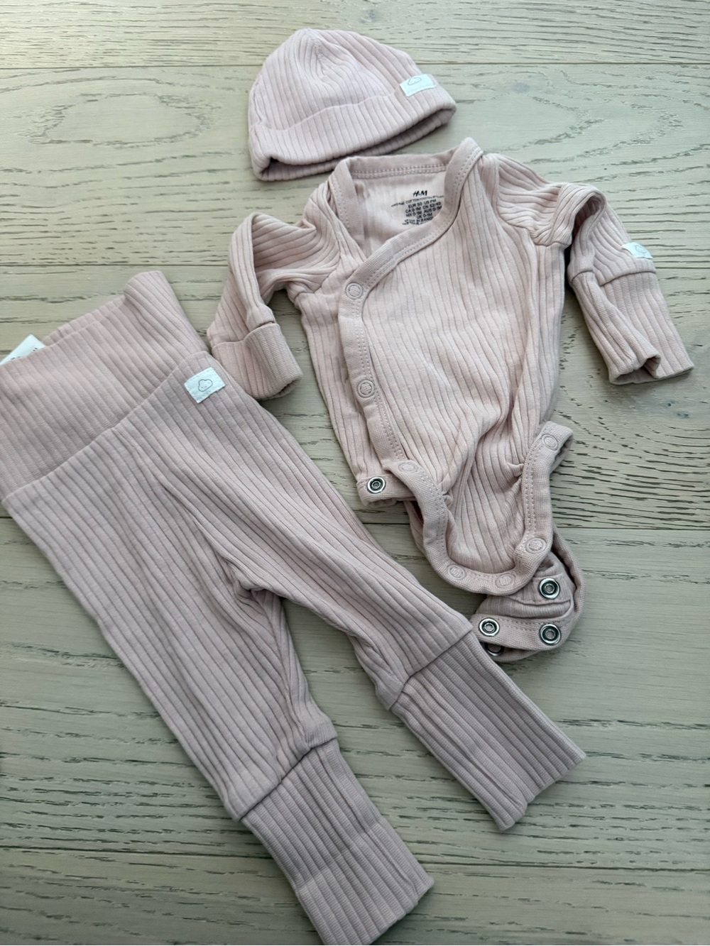 H&M Ribbed Baby One-Piece Set in Dusty Pink